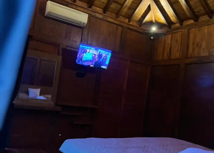 Tita Wooden House Lodge Saba