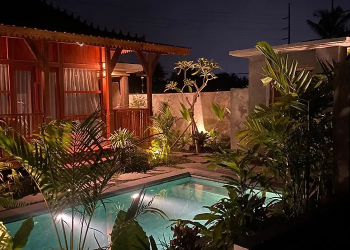 Lodge Tita Wooden House *